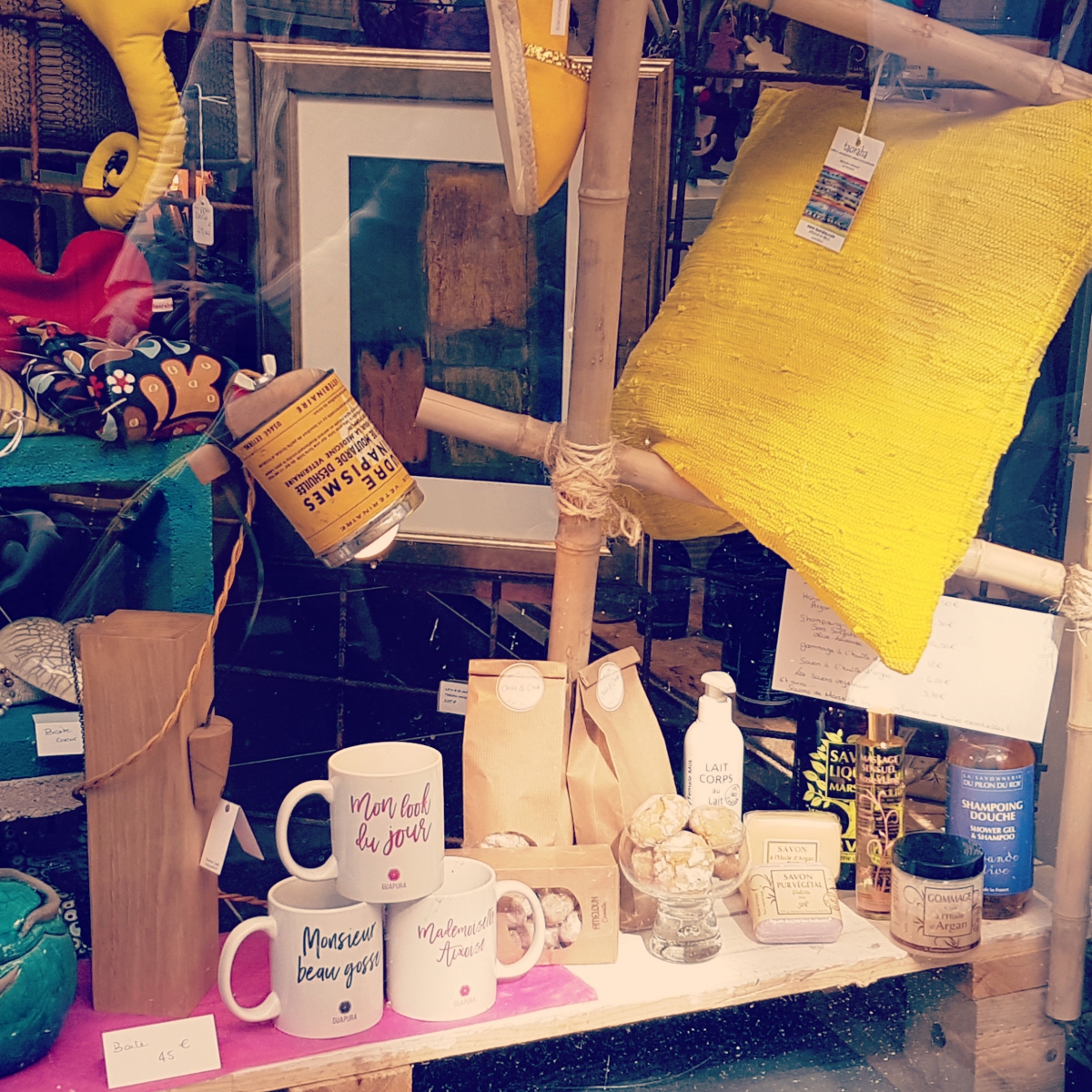 BOUTIQUE